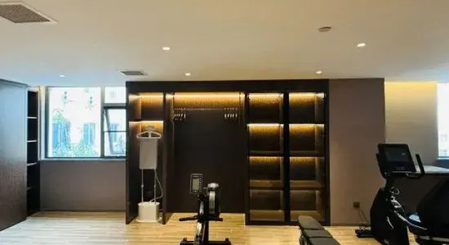 Homeinn Plus(Zhengzhou International Exhibition Center), Prenota Hotel Hotel a Henan con parcheggio, Parcheggio