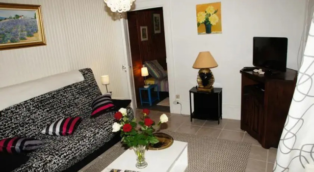 Aristochats, Rezervovat Hotel Annot 