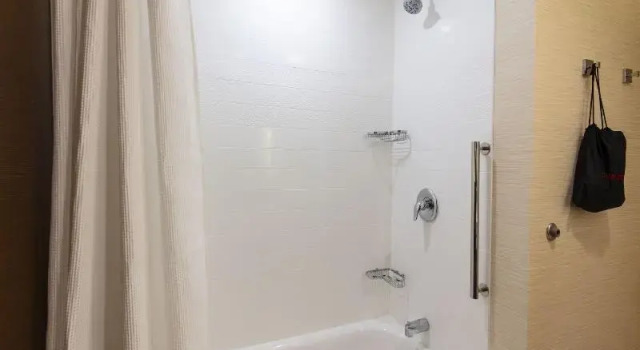 Четырёхместный номер Standard Fairfield Inn & Suites by Marriott Atlanta Woodstock
