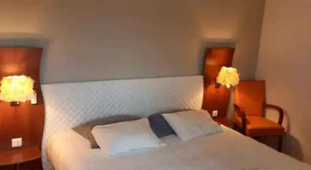 Двухместный номер Standard с видом на бассейн Artémis Hôtel & Spa Bistro Coquet