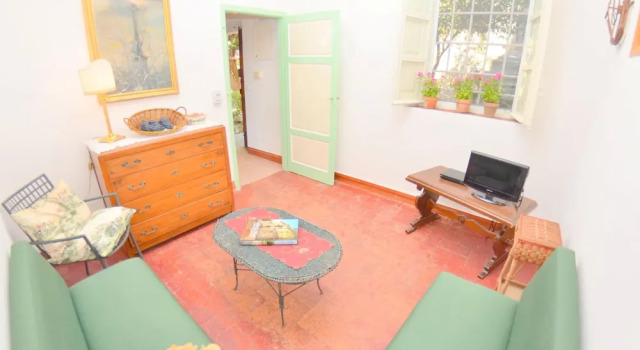 Massarosa Garden Cottage
