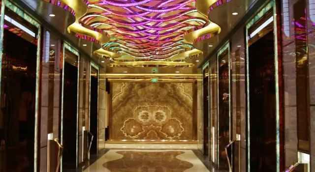 Zhongyang Goldnugget Hotel, Prenota Hotel Hotel 5 stelle a Nantong, 5*