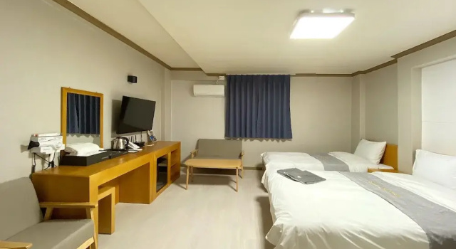 Трёхместный номер Superior Suanbo Hot Spring Healing Hotel
