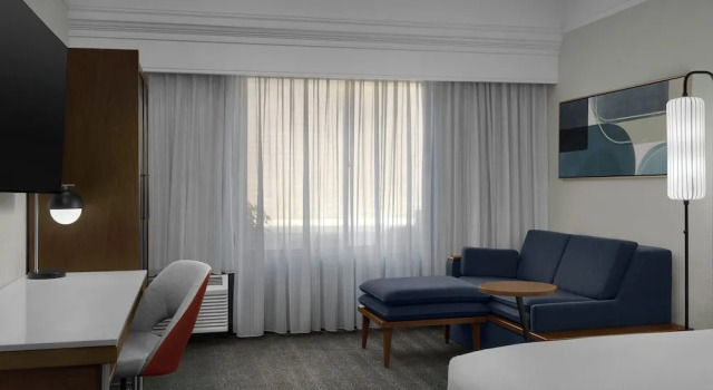 Двухместный номер Standard Courtyard Danville