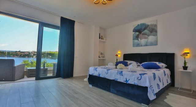 Hotel Paradise Punta, Rezerwuj Hotel Island Solta Split-Dalmatia County