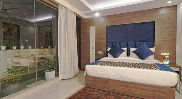 Hotel Cardinal Express OXMO Delhi Airport