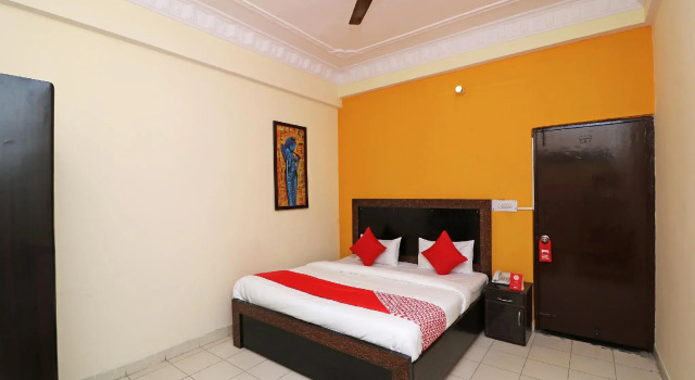 OYO 12123 Hotel Sweet Dreams