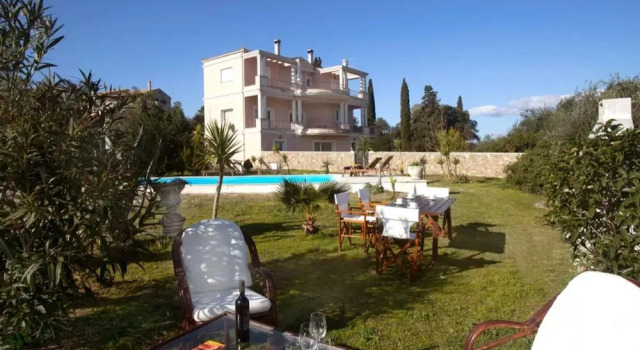 Коттедж Villa Denise in Corfu