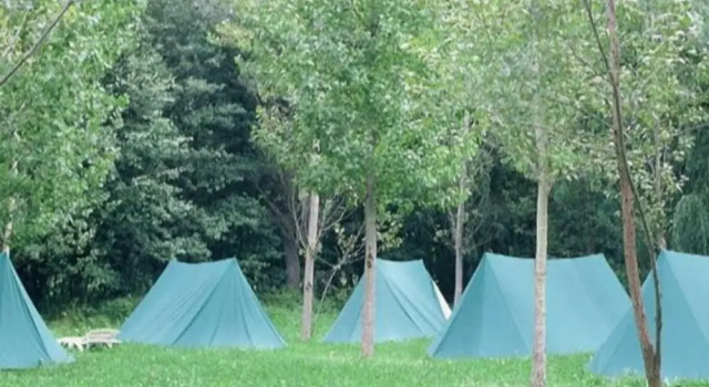 Тент Camping Pirineos Cien Lagos