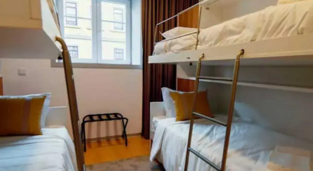 Centro de Juventude de Braga - Hostel, Забронировать Хостел Хостелы Браги, рядом с Кафедральный собор в Браге, Хостел