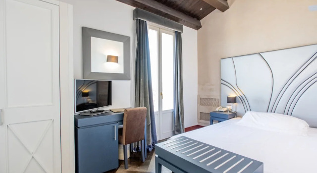 Номер Business De Stefano Palace Luxury Hotel