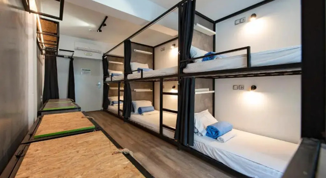 Кровать в общем номере Bedbox Hostel