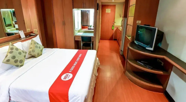 Nida Rooms Sukhumvit Victory 49, Забронировать Отель Отели Бангкока с бассейном, рядом с Улица Сой Ковбой, Бассейн