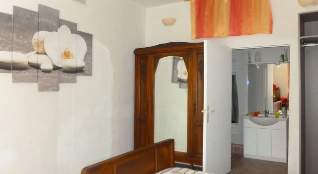Les Croisées, Book Hotel Hotels in Castillon-du-Gard with Parking, Parking