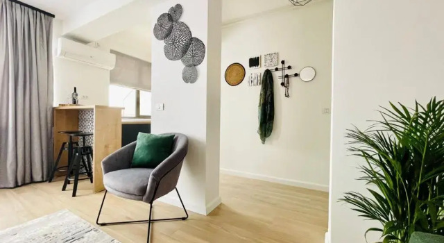 City Center View Studio Apartment 1, Varaa Huoneisto Timişoara Timiş, lähellä Fructus Plaza