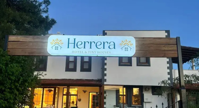 Herrera Otel & Tiny Houses, Reservar Pousada (com pequeno-almoço) Ezine Aegean Region