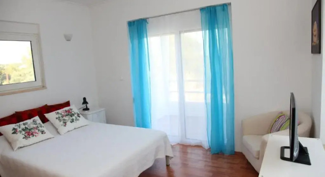 Afroditi-VILLA-4, private pool, sea and golf, Забронировать Вилла Отели Афанду с парковкой, Парковка