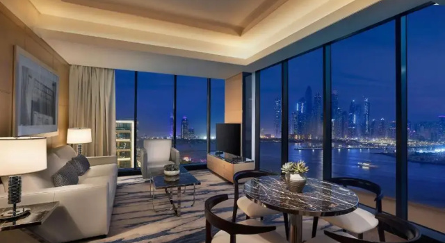 Семейный люкс Palm с 2 комнатами с видом на море Отель Marriott Resort Palm Jumeirah