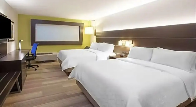 Четырёхместный люкс Holiday Inn Express - Minneapolis West - Plymouth by IHG