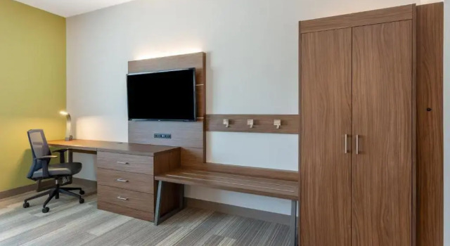 Номер Standard Holiday Inn Express & Suites - Springfield North by IHG