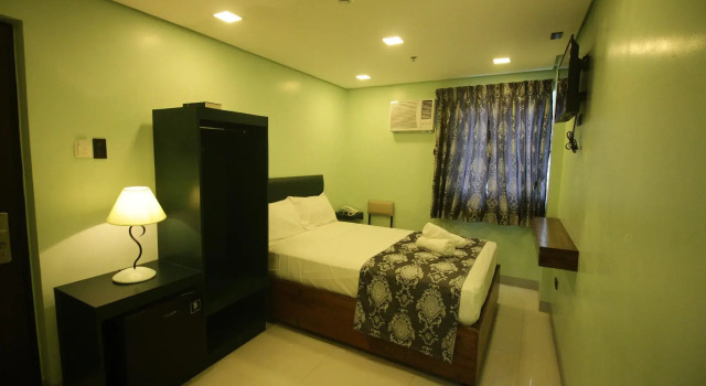Номер Deluxe Belltower CSheLi Suites Bantay - Vigan