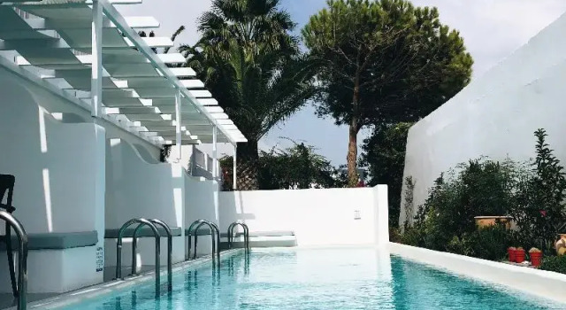 Номер Standard с балконом Aressana Spa Hotel & Suites - Small Luxury Hotels of the World