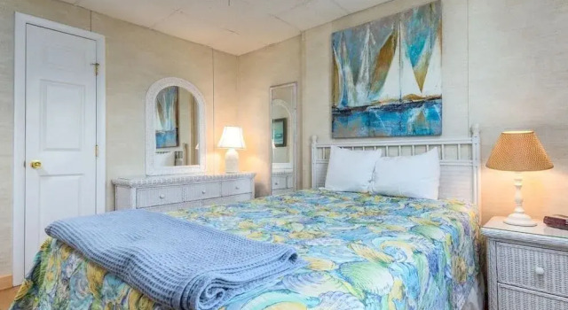 46th St Windjammer 308 1Br Condo, Rezerwuj Apartament Midtown 