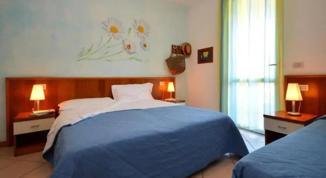 Superb House Maisonette Villaggio Marco Polo Sleeps 7, Забронировать Дом для отпуска Бибионе-Пинеда Венето, рядом с Долина Вальгранде