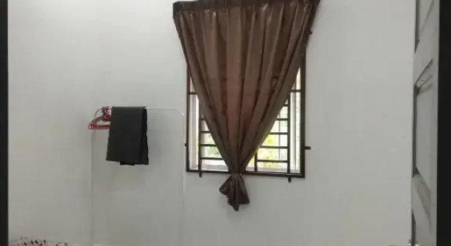 De Asfa Homestay, Rezervovat Hotel Hotely v Terengganu s parkováním, Parkování