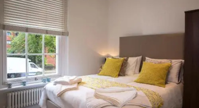 Finchley Central Luxury 2/3 bed triplex loft style apartment, Varaa Huoneisto Asunnot kohteessa Merseyside, Huoneisto