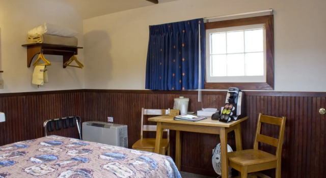 Lake Lodge Cabins - Inside the Park, Buchen Sie Hotel Lake. USA