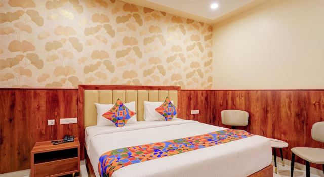 Номер Premium Fabhotel Golden Stay I