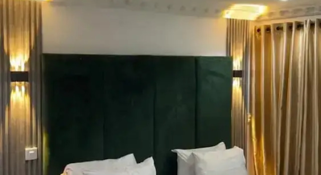 Номер Deluxe Quarters Inn & Suites Ikeja