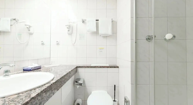Двухместный номер Premium Garner Hotel Dusseldorf - Main Station by IHG