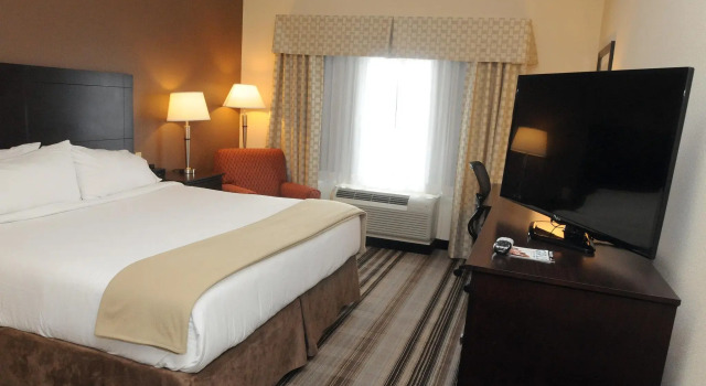Двухместный номер Standard Holiday Inn Express & Suites Cambridge by IHG