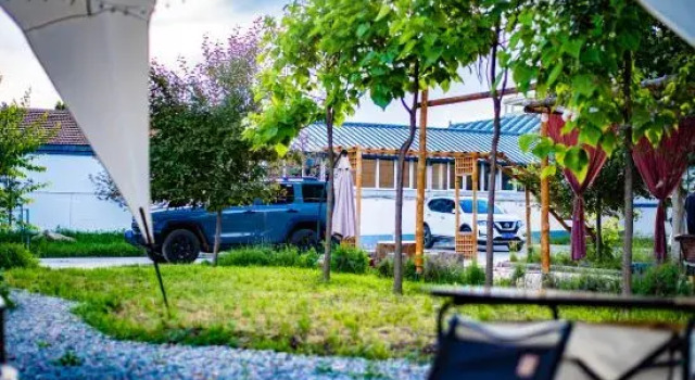 Chaoju Boutique Guesthouse, Boek Boutique Hotel Tekes Xinjiang