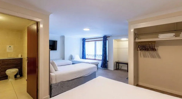 Четырёхместный семейный номер Standard The Bein Inn Hotel & Restaurant