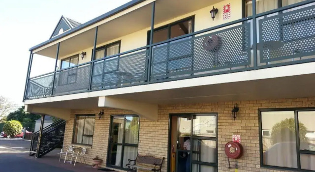 Ascot Vale Motor Lodge, Забронировать Отель Аппер-Риккартон 