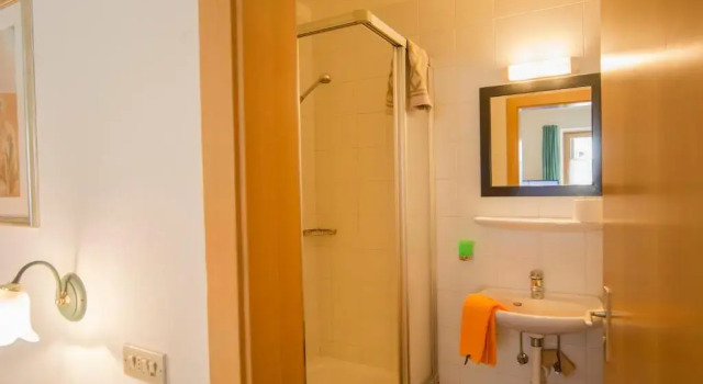 Апартаменты Appartment Plottenbäck