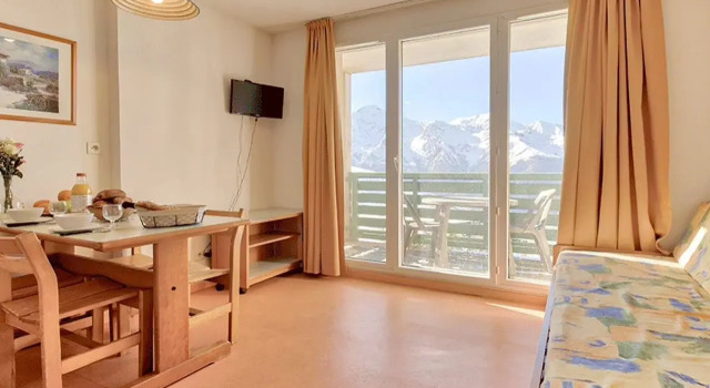 Vacancéole - Les Balcons du Soleil, Book Hotel Hotels in Germ with a Pool, Swimming Pool