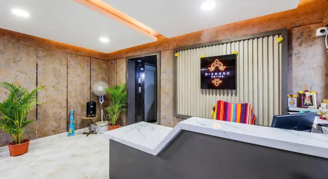 Diamond Suites Service Apartment, Rezervovat Apartmán Hotely v Bangalore s parkováním, Parkování
