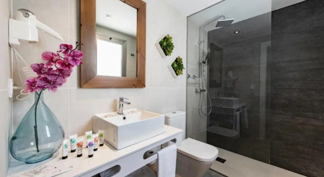 Студия Marina Playa Hotel Apartments by Typic Hotels