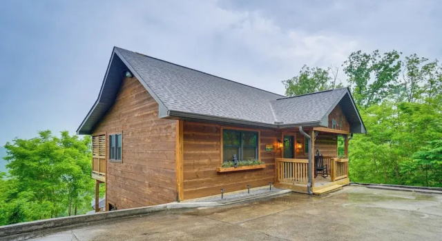 Коттедж Private Hot Tub: Gatlinburg Cabin in the Clouds