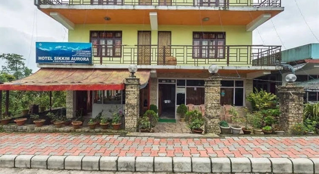 10th Planet Hotel and Restaurant, Book Hotel Hotels in Sikkim with Parking, Parking
