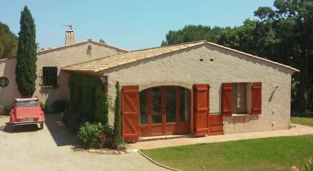 Lavish Holiday Home in Le Plan-de-la-tour With Swimming Pool