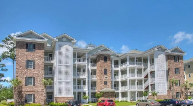 Magnolia Pointe 405-4874 by RedAwning, Забронировать Отель Отели Миртл-Бич с парковкой, рядом с PineHills Palmetto at Myrtlewood Golf Club, Парковка
