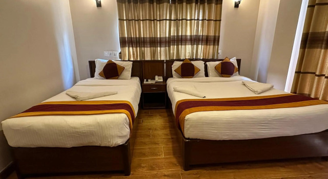 Hotel Everest Nepal, Забронировать Отель Отели Катманду 3 звезды, рядом с Garden of Dreams, 3*