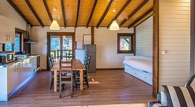 Chalet With 2 Bedrooms in Carvalhal, Albergaria-a-velha, With Shared Pool, Furnished Balcony and Wifi, Rezerwuj Chalet Domki letniskowe w Norte Region, Domek