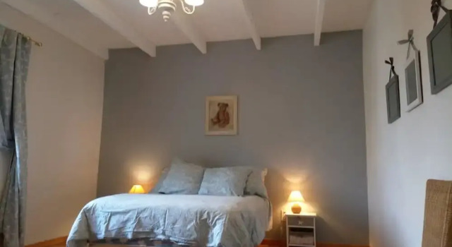 House With 2 Bedrooms in Pernes-les-fontaines, With Private Pool, Furn, Rezerwuj Hotel Hotele w Vaucluse z basenem, Basen