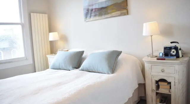 2 Bedroom Apartment In Hammersmith Grove